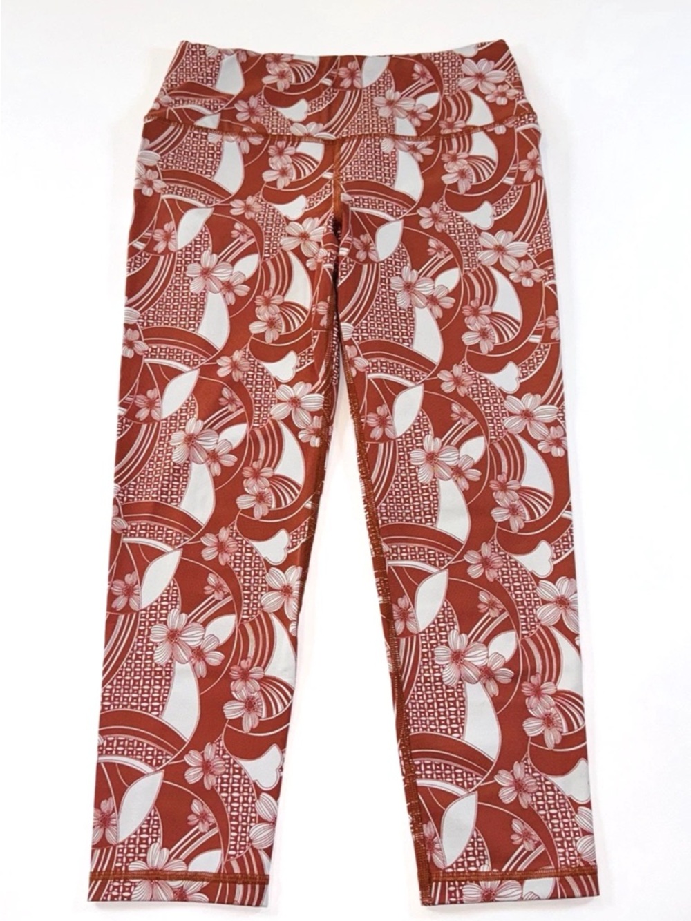 Victoria's Secret Sport Knockout Hawaiian Floral Print Capri Leggings Size Small